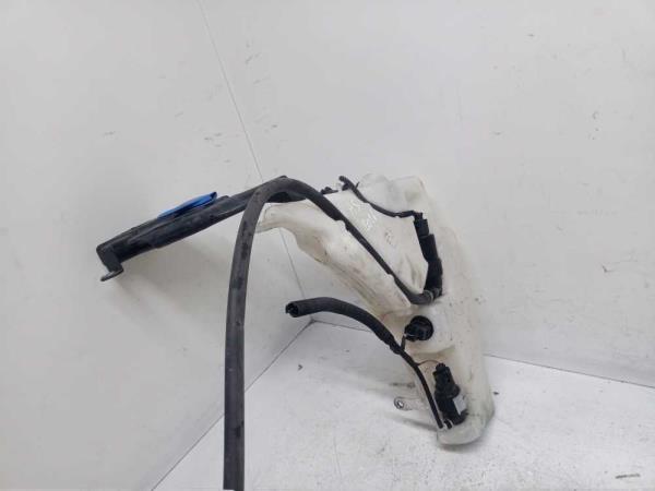 RESERVOIR LAVE GLACE AUDI A4/ A5 2007-2016 - Vue 1